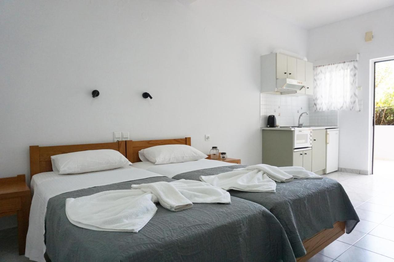 Aphrodite Studios & Apartment Bali  エクステリア 写真